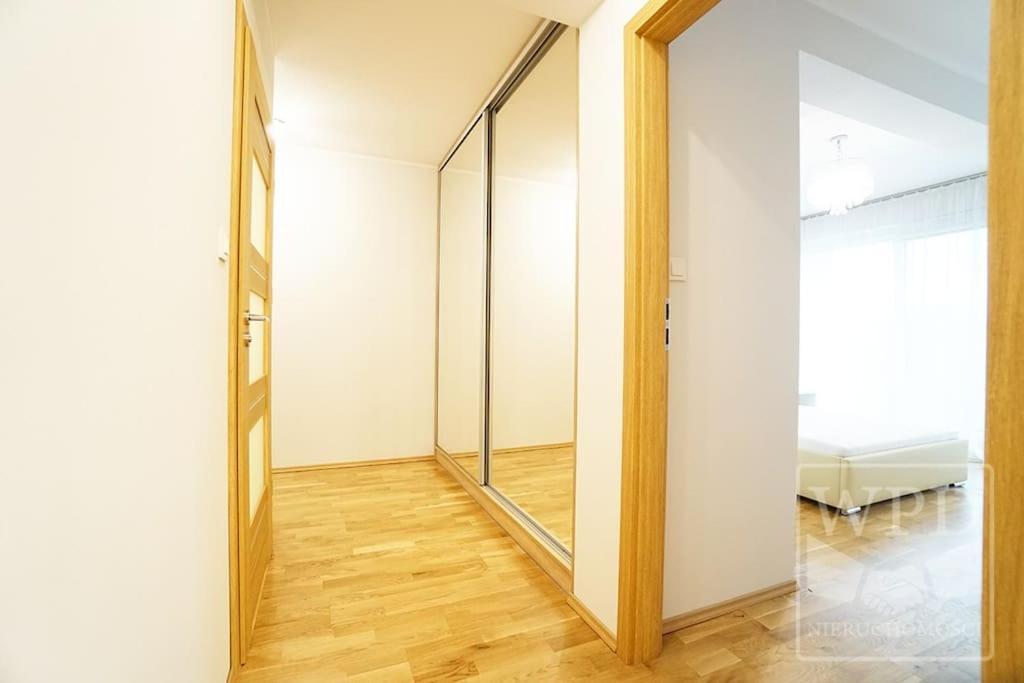Modern Apartment-City Center-New Building-Garage Wroclaw Luaran gambar